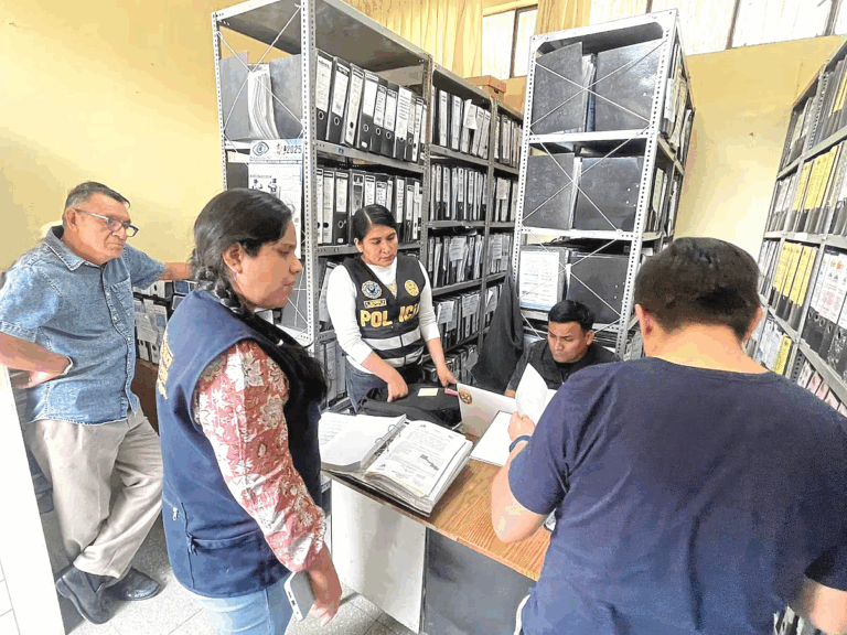 Detectan pagos irregulares y seuda acta en obra de salud en Huarmaca