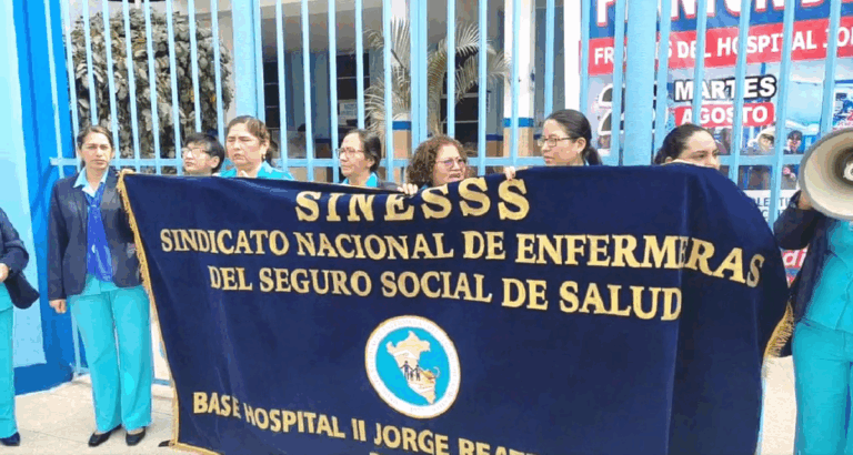 Enfermeras del Hospital Jorge Reátegui exigen mejoras laborales y anuncian huelga nacional