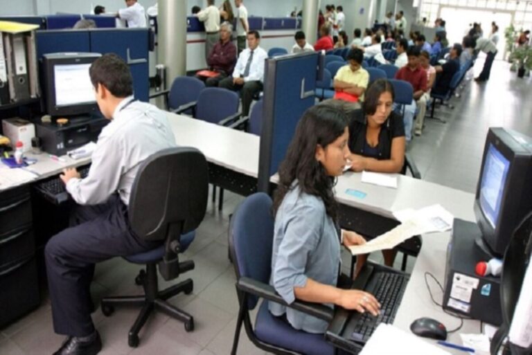 Congreso aprueba en primera votación gratificación y CTS para trabajadores CAS