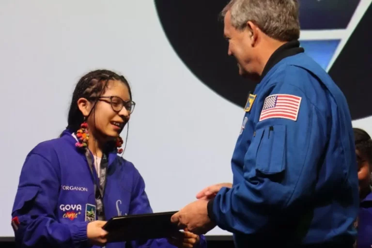 Joven peruana becada en Rusia estudiará Ingeniería Aeroespacial y representará al Perú en congreso internacional