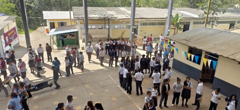 Reconstruirán dos colegios en Talara y Ayabaca con Escuelas Bicentenario