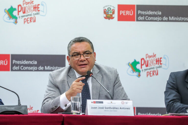 Audios revelan presunto cobro de Juan José Santiváñez para influir en el Tribunal Constitucional