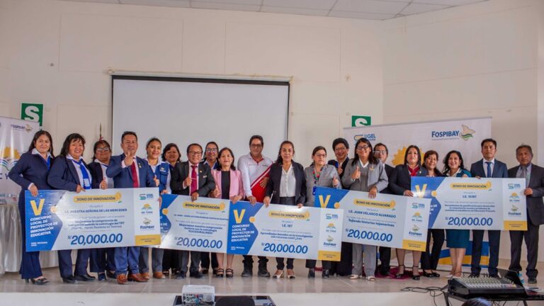 Instituciones educativas reciben veinte mil soles para desarrollar proyectos de innovación educativa