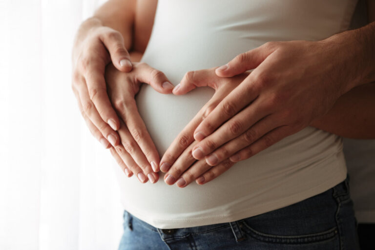 Conoce las claves para una maternidad saludable y consciente