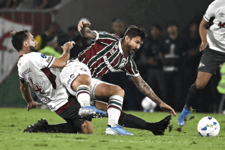 Atlético Lanús espera al ganador de Alianza Lima vs. U. de Chile para las semifinales de la Copa Sudamericana