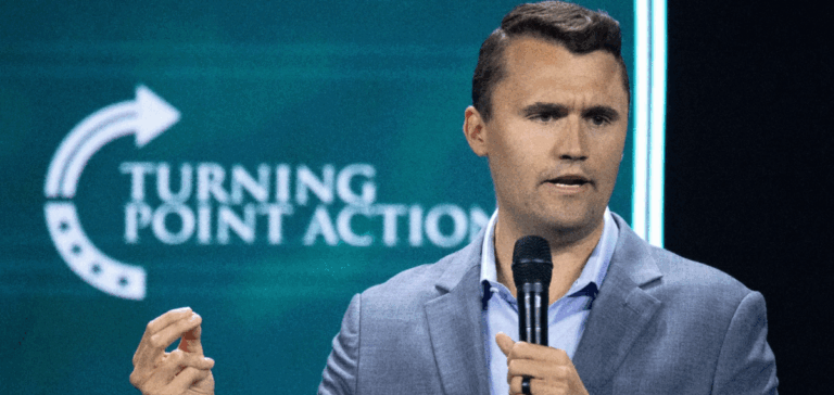 Charlie Kirk, activista aliado de Donald Trump, fue asesinado en un campus universitario de Estados Unidos