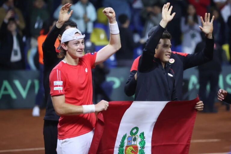 Ignacio Buse, con apenas 21 años, da el punto decisivo y clasifica a Perú a los Qualifiers 2026 de la Copa Davis