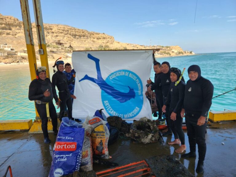 Buzos artesanales de Piura recogen más de 10 toneladas de residuos marinos
