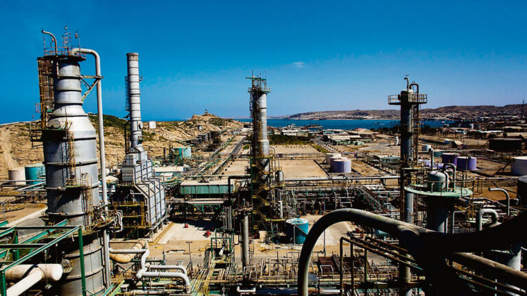 Inversión multimillonaria en Talara impulsa exploración de más de 2,100 Pozos