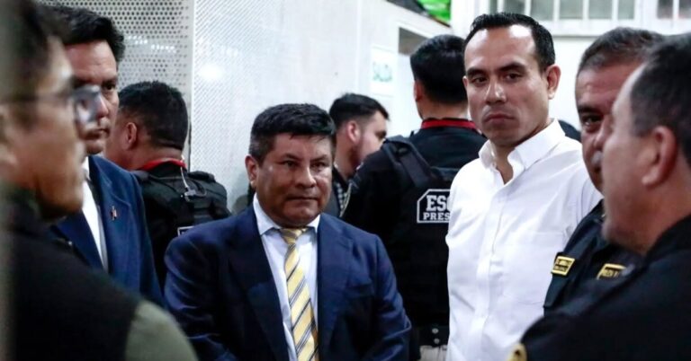 José Jerí lidera operativo nacional en cárceles del Perú junto al INPE