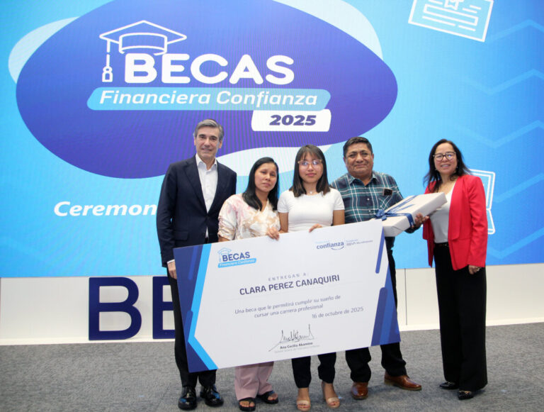 Clara Pérez Canaquiri: joven piurana gana beca integral universitaria de Financiera Confianza y se convierte en ejemplo de superación Clara Pérez Canaquiri: joven piurana gana beca integral universitaria de Financiera Confianza y se convierte en ejemplo de superación