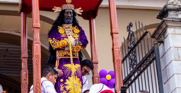 Ayabaca: Devotos celebran el inicio de la festividad del Señor Cautivo