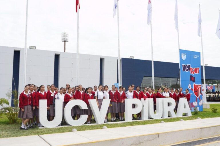 Tour UCV: más de 8 mil escolares viven la experiencia universitaria en el campus Piura Tour UCV: más de 8 mil escolares viven la experiencia universitaria en el campus Piura