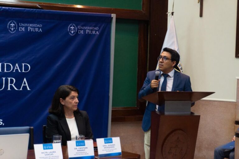 La UDEP reflexiona sobre la formación educativa ante los retos de la inteligencia artificial La UDEP reflexiona sobre la formación educativa ante los retos de la inteligencia artificial