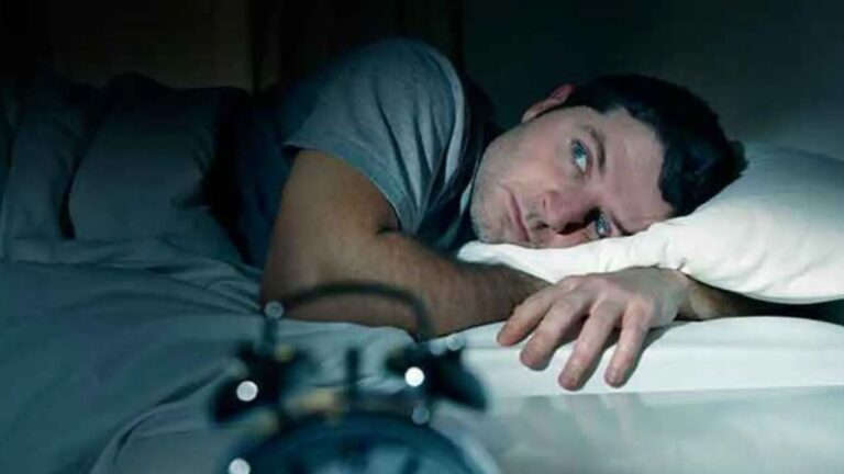 ¿Dormir mal aumenta el riesgo de un infarto? esto dicen los expertos