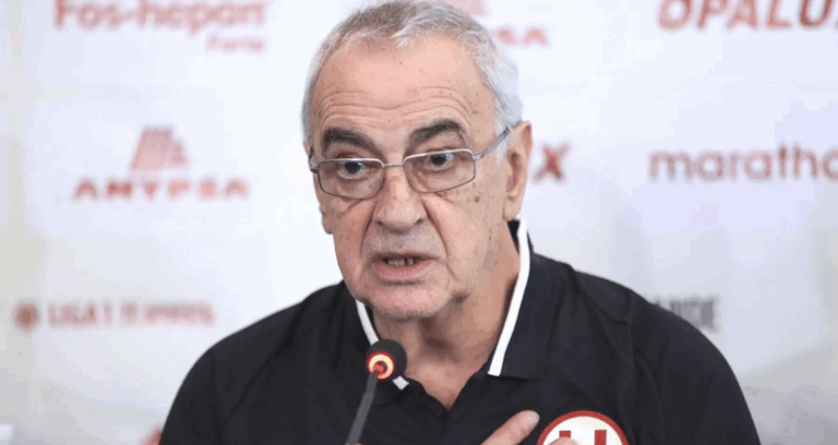 Jorge Fossati celebra el tricampeonato con Universitario y deja en suspenso su continuidad Jorge Fossati celebra el tricampeonato con Universitario y deja en suspenso su continuidad