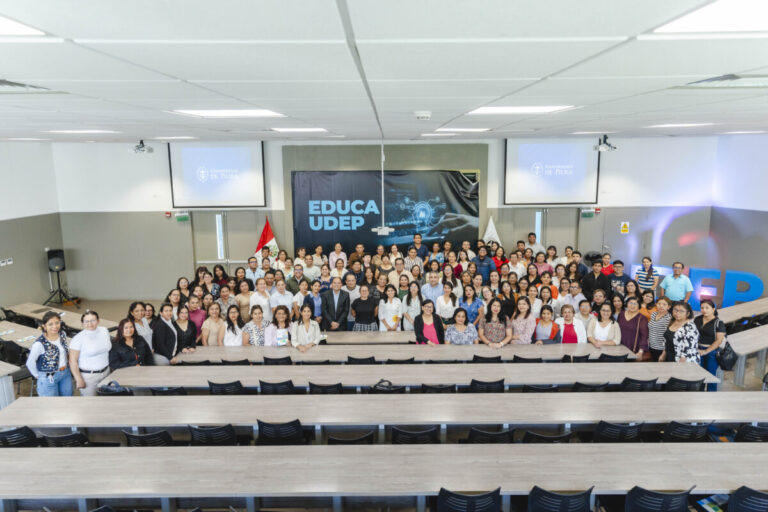 Más de 200 profesores fortalecieron sus competencias en innovación educativa