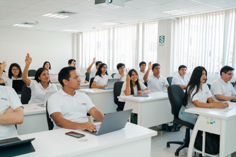 OSIPTEL: conoce a los 60 becarios del programa de especialización en telecomunicaciones OSIPTEL: conoce a los 60 becarios del programa de especialización en telecomunicaciones