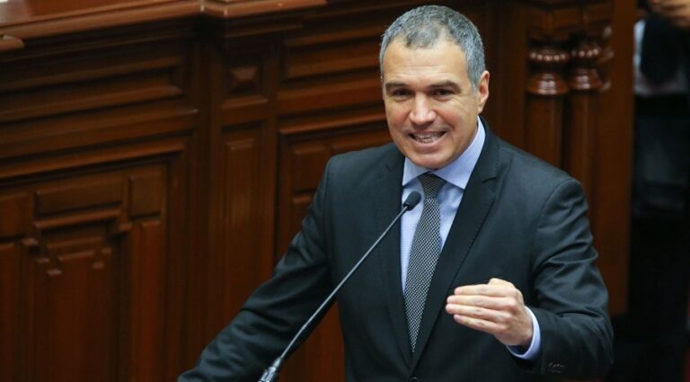 Poder Judicial cierra caso contra Salvador del Solar por disolución del Congreso en 2019 PJ Justicia cierra caso contra Salvador del Solar por disolución del Congreso en 2019