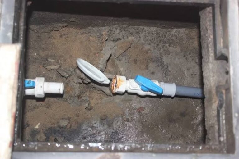 Robos de medidores de agua afectan a más de un centenar de familias en Talara Robos de medidores de agua afectan a más de un centenar de familias en Talara