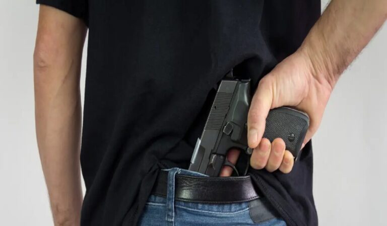 Proyecto de ley plantea cadena perpetua por portar armas sin licencia en el Perú