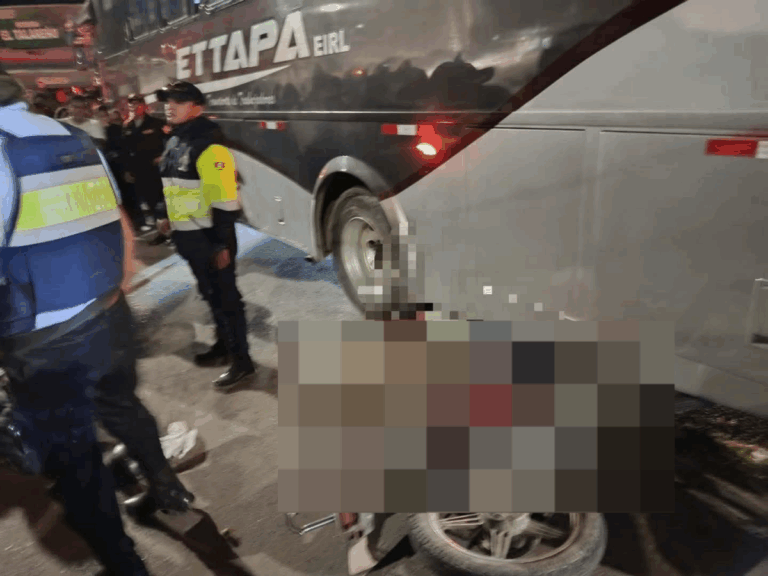 Castilla: choque mortal entre bus y motocicleta deja un fallecido en la Av. Grau