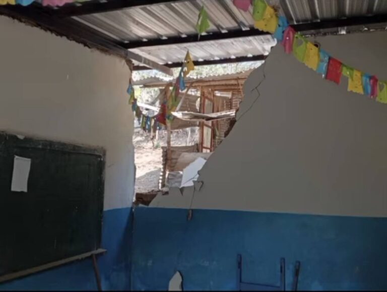 Colegio de Sapillica opera en condiciones críticas y expone a estudiantes a grave peligro Colegio de Sapillica opera en condiciones críticas y expone a estudiantes a grave peligro