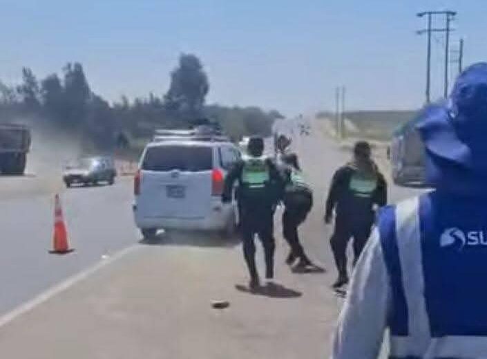 Miniván fue detenida tras intento de fuga en operativo Sutran PNP