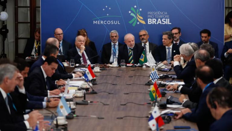 Perú y otros cinco países piden a Venezuela garantizar el orden democrático