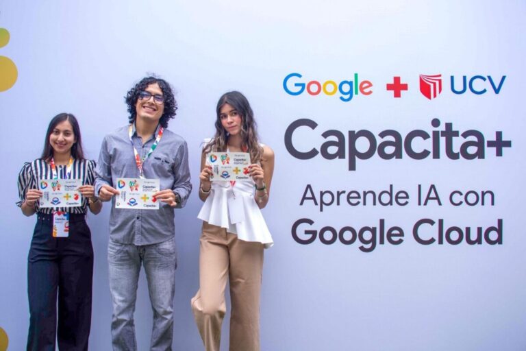 Estudiantes peruanos hacen historia mundial en capacitación de IA junto a Google y Capacita+ Estudiantes peruanos hacen historia mundial en capacitación de IA junto a Google y Capacita+