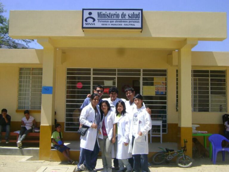 Estudiantes universitarios llevarán atención médica a Cucungará del 26 al 30 de diciembre