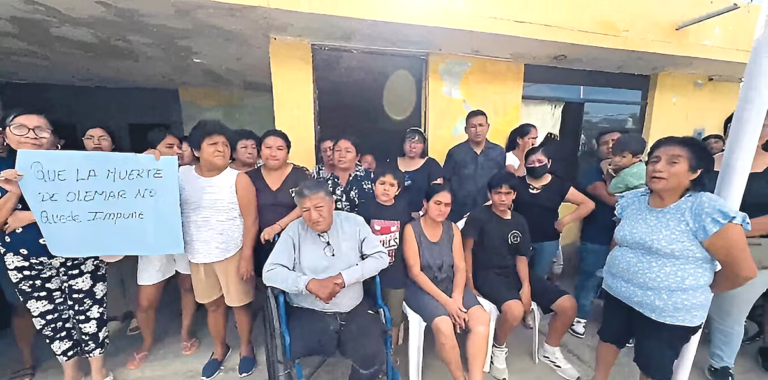 Familia exige justicia tras muerte de exfutbolista atacado por una turba de más de 30 personas en La Legua Familia exige justicia tras muerte de exfutbolista atacado por una turba de más de 30 personas en La Legua
