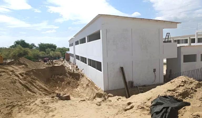 Contraloría detecta pago indebido de más de S/68 mil en obra escolar de Tambogrande Contraloría detecta pago indebido de más de S/68 mil en obra escolar de Tambogrande