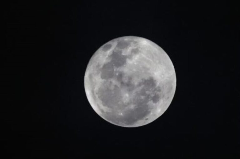 La primera superluna de 2026 marcará el inicio del año astronómico