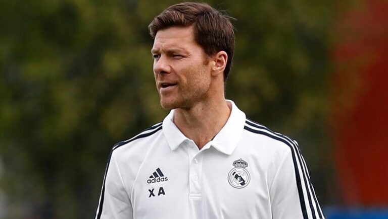 Real Madrid anuncia la salida de Xabi Alonso tras perder la Supercopa