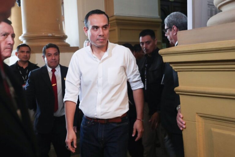 José Jerí solicita presentarse ante el Congreso por reuniones no registradas