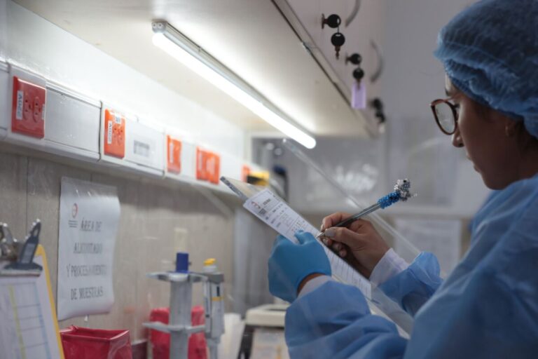 Minsa lanza campaña gratuita de descarte de cáncer en todo el Perú