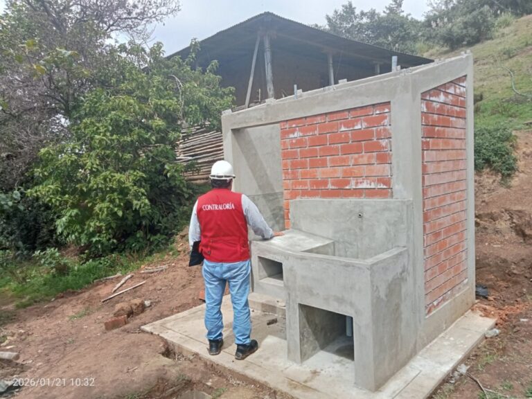 Obra de saneamiento paralizada mantiene sin agua ni alcantarillado a más de 600 familias en Huancabamba