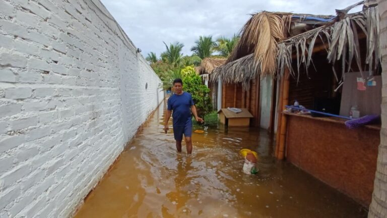 Más de 12 mil damnificados dejan las lluvias en la región Piura
