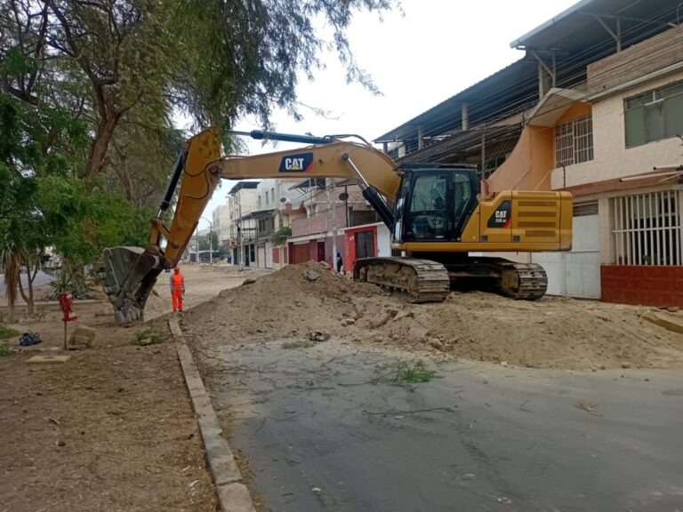 Obra de agua y alcantarillado en la avenida Grau se retrasa y ahora culminaría en mayo
