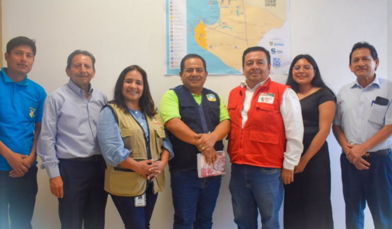 Emprendedores de Sechura se capacitan para ingresar a mercados emergentes y formalizar sus negocios La capacitación estuvo dirigida a negocios de panadería y gastronomía, con participantes provenientes tanto de la ciudad como de zonas aledañas.