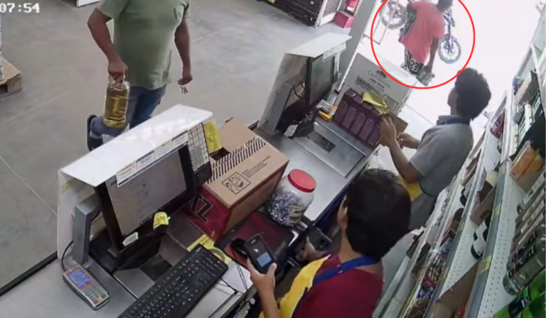 La Policía indicó que el detenido formaría parte de una presunta organización conocida como La banda del cevichero.