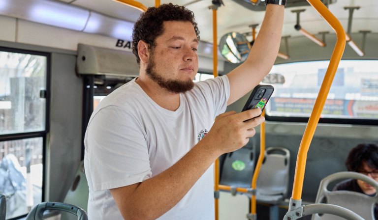 La disposición busca brindar seguridad, identidad y protección de datos personales.