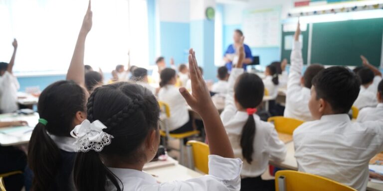 Año escolar 2026: Minedu fija inicio el 16 de marzo en colegios públicos