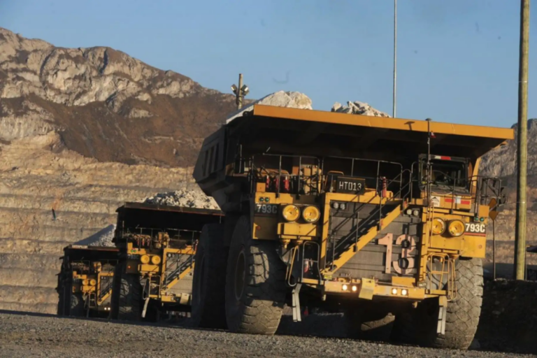 Exportaciones mineras del Perú alcanzan récord histórico en 2025 y superan los US$ 61 mil millones Exportaciones mineras del Perú alcanzan récord histórico en 2025 y superan los US$ 61 mil millones