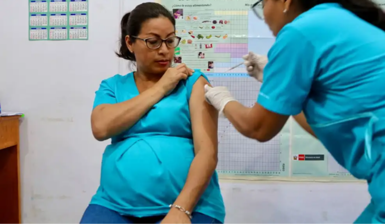 El Virus Sincicial Respiratorio es la principal causa de bronquiolitis y neumonía en lactantes.