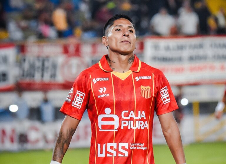 Raúl Ruidíaz marca y Atlético Grau vence 1 - 0 a Universitario en el Monumental