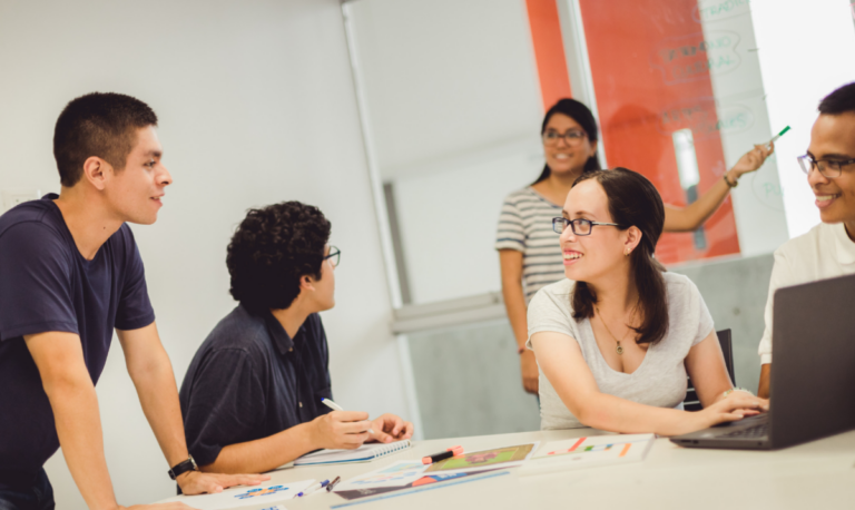Egresados de Historia y Gestión Cultural compartirán experiencias internacionales Egresados de Historia y Gestión Cultural compartirán experiencias internacionales