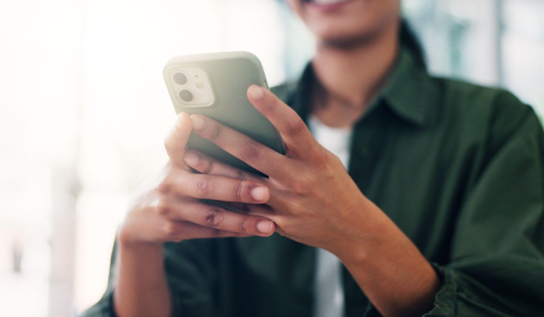Elegir planes de internet hogar adecuados define la calidad del teletrabajo, las clases virtuales, el streaming familiar y las videollamadas.