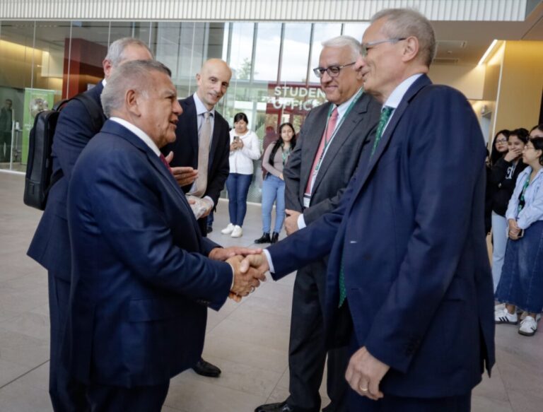 UCV consolida su presencia internacional con visita oficial a Humanitas University en Italia